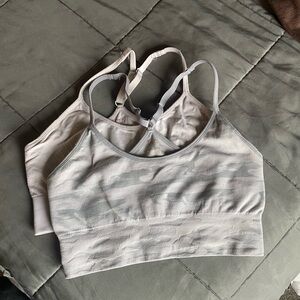 Set of 2 sports bras